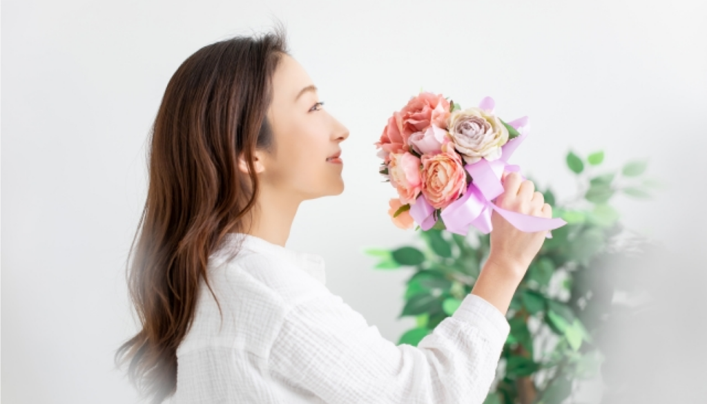 ホワイトムスクの香水は多彩♡|3つの香り系統で印象が変わる!