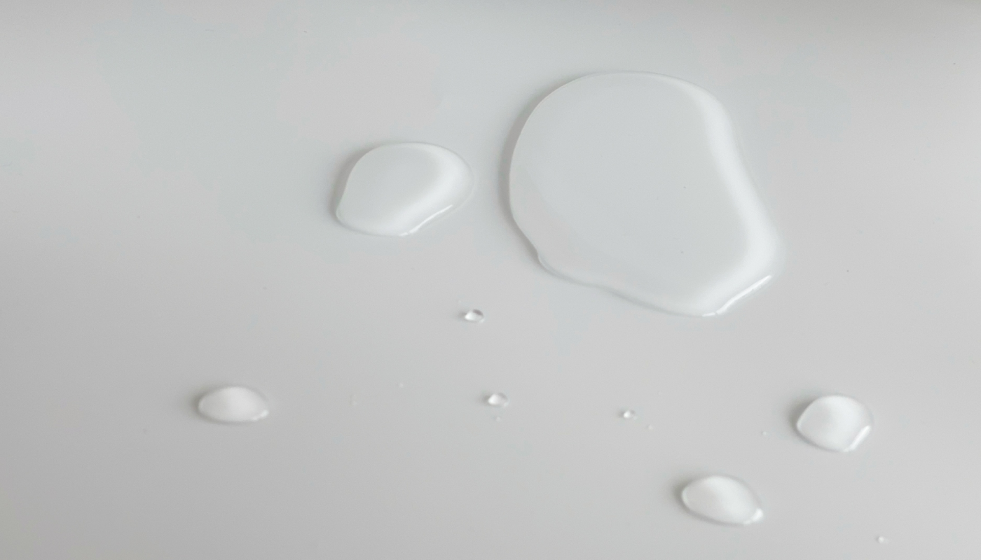 塗るタイプに比べ耐水性が弱い