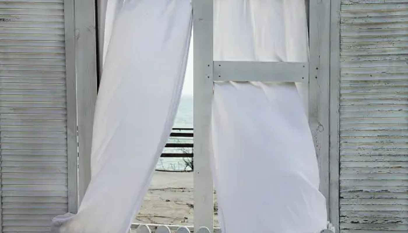 部屋の特徴に合わせて空気の流れのある場所に置く