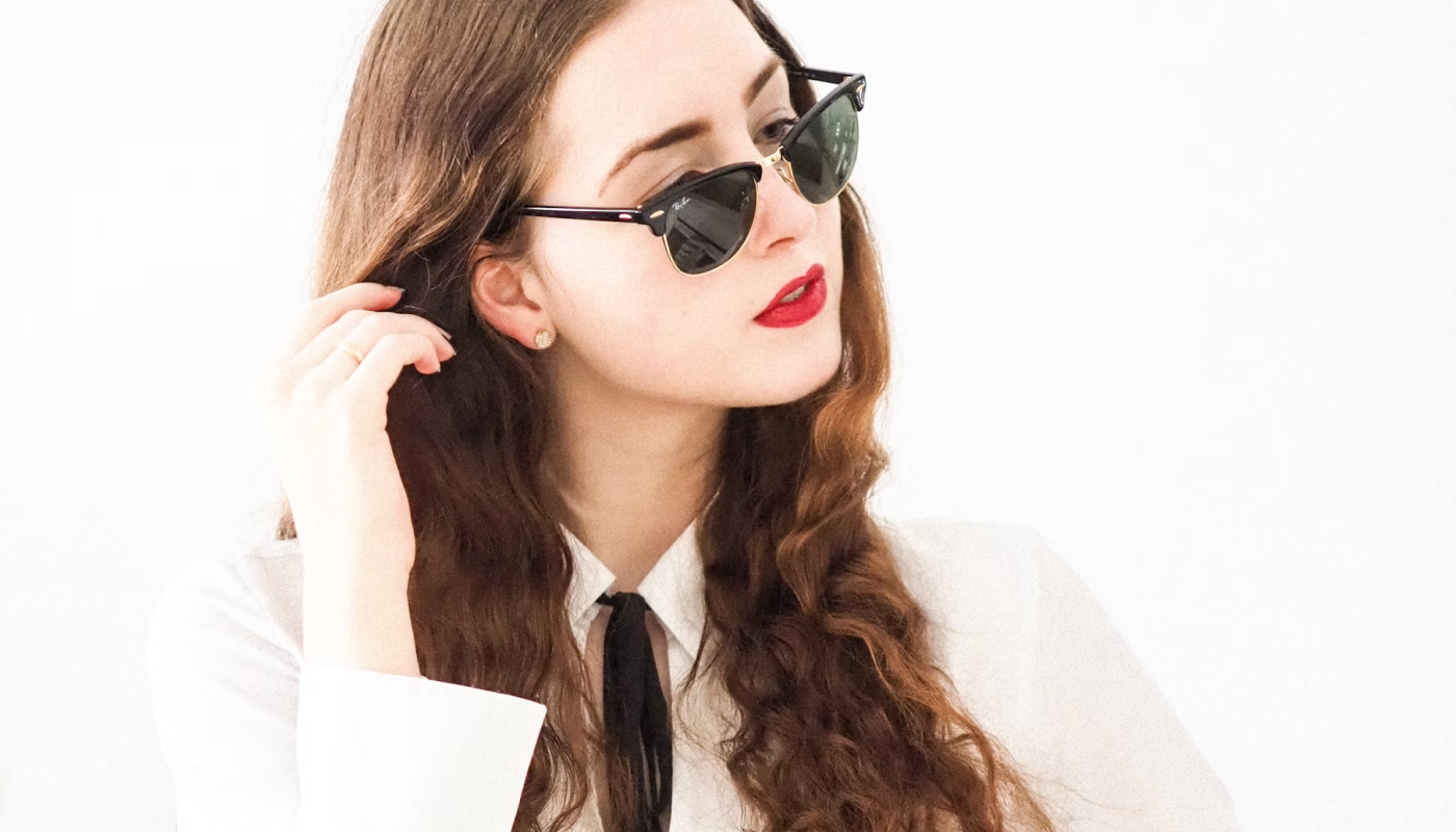 ②セクシー♡大人な女性を演出したいなら「フェム」