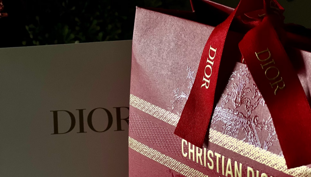 Diorの香水をプレゼントする際のポイント！