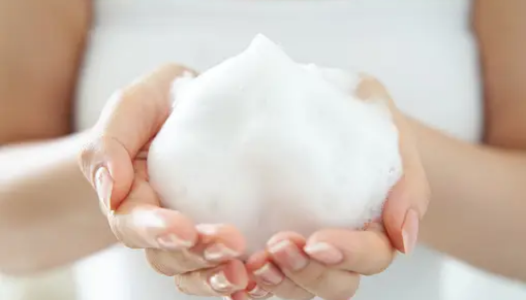 洗浄力のあるシャンプーを使った後に使う