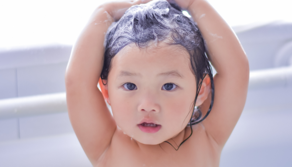子ども向けシャンプーはいつからいつまで使う？