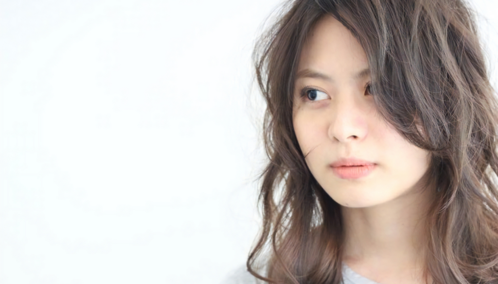 パーマ後の髪の悩みとは？