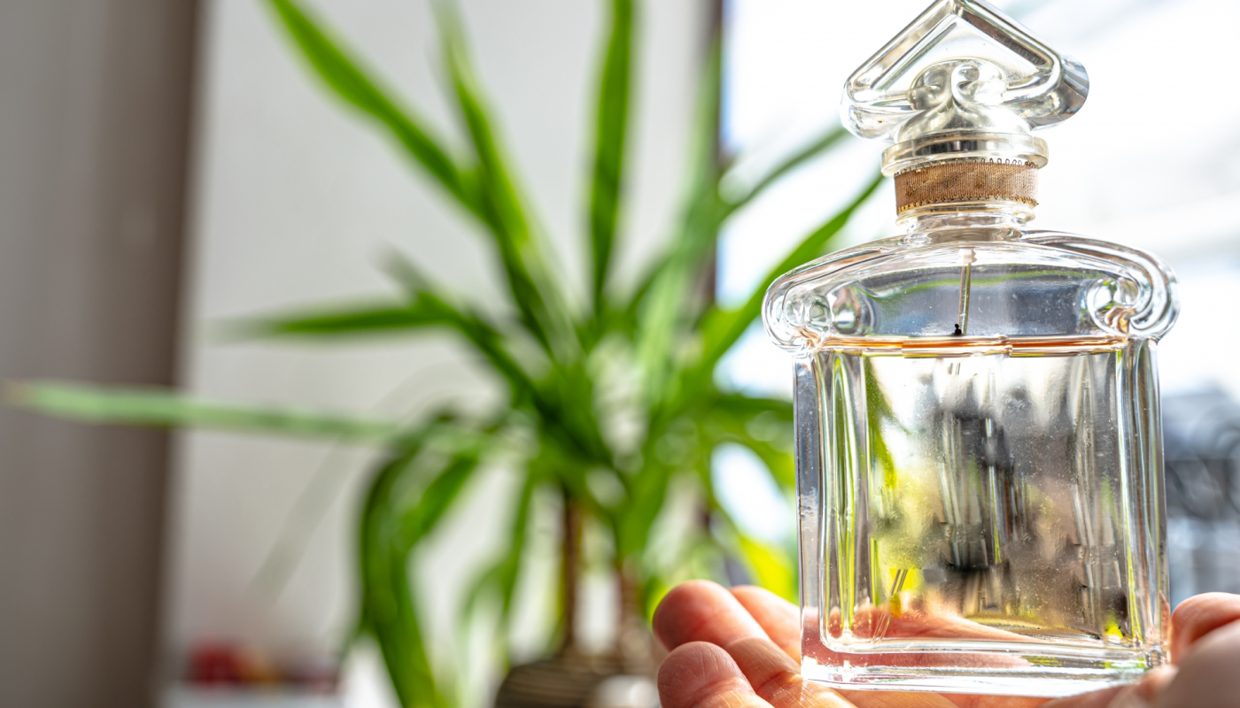 ガラス瓶の香水は手荷物として持ち込もう