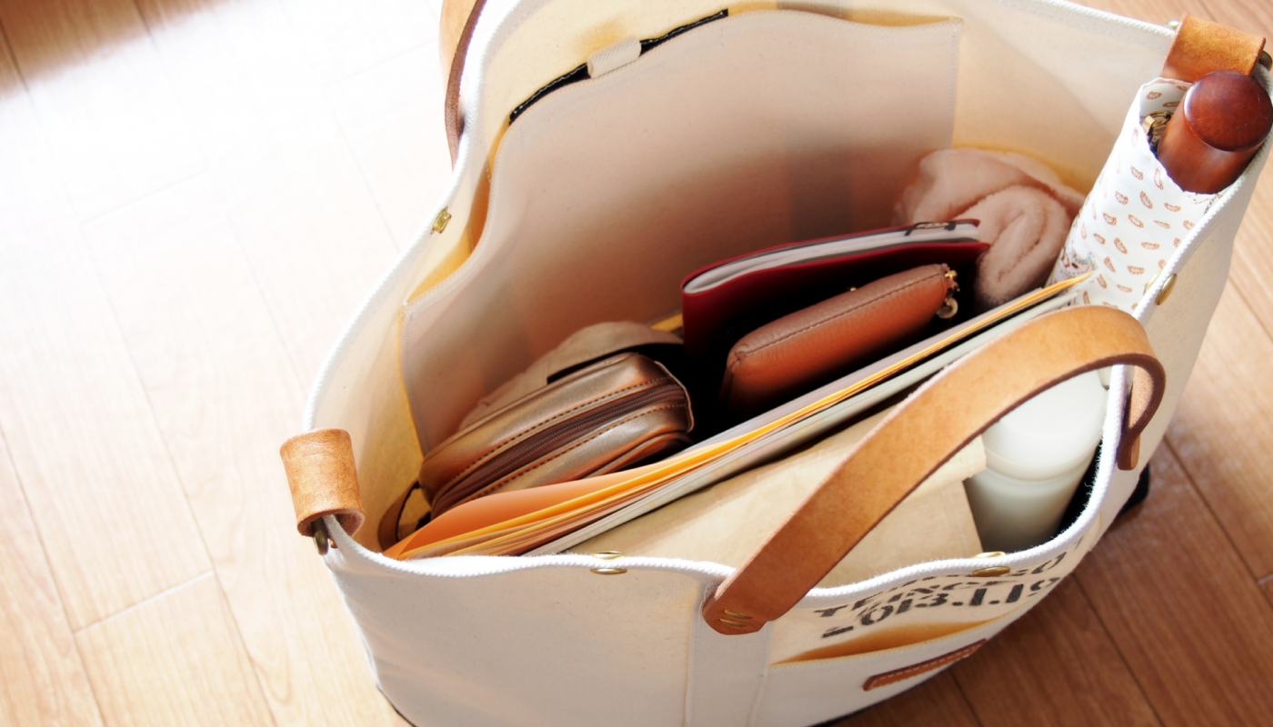 財布やポーチ、バッグに入れて使う