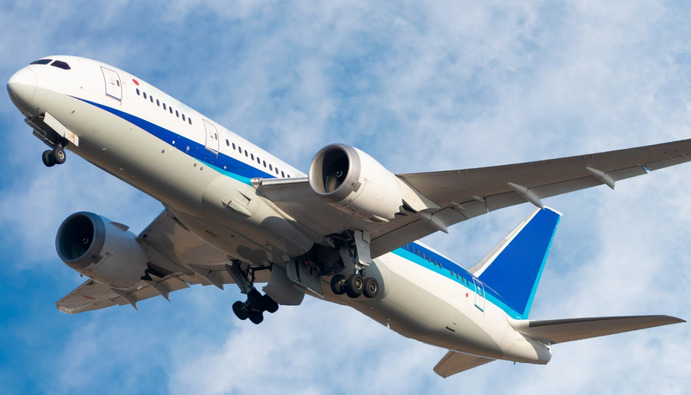 飛行機に香水を持ち込むときはルールやマナーをしっかり守ろう!