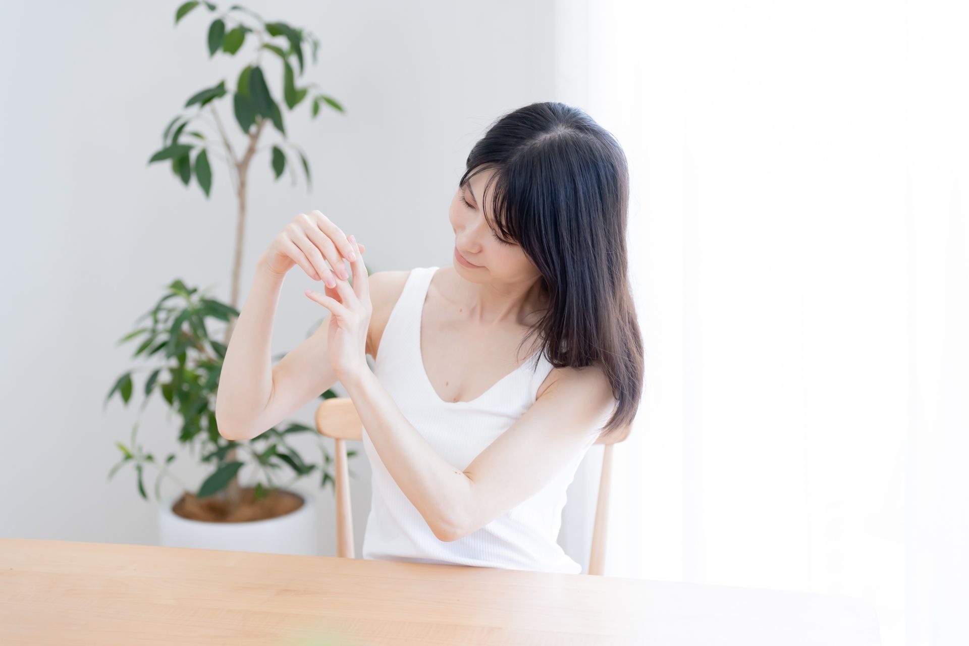 いい匂いがするハンドクリームで癒されながら保湿ケアを♡