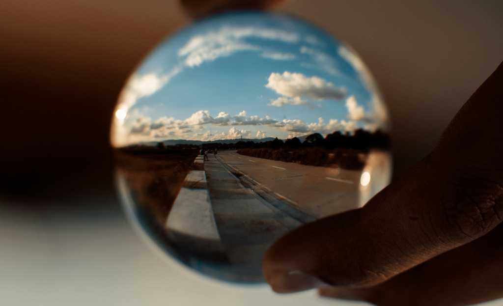 コンセプトのある香水を探してる人